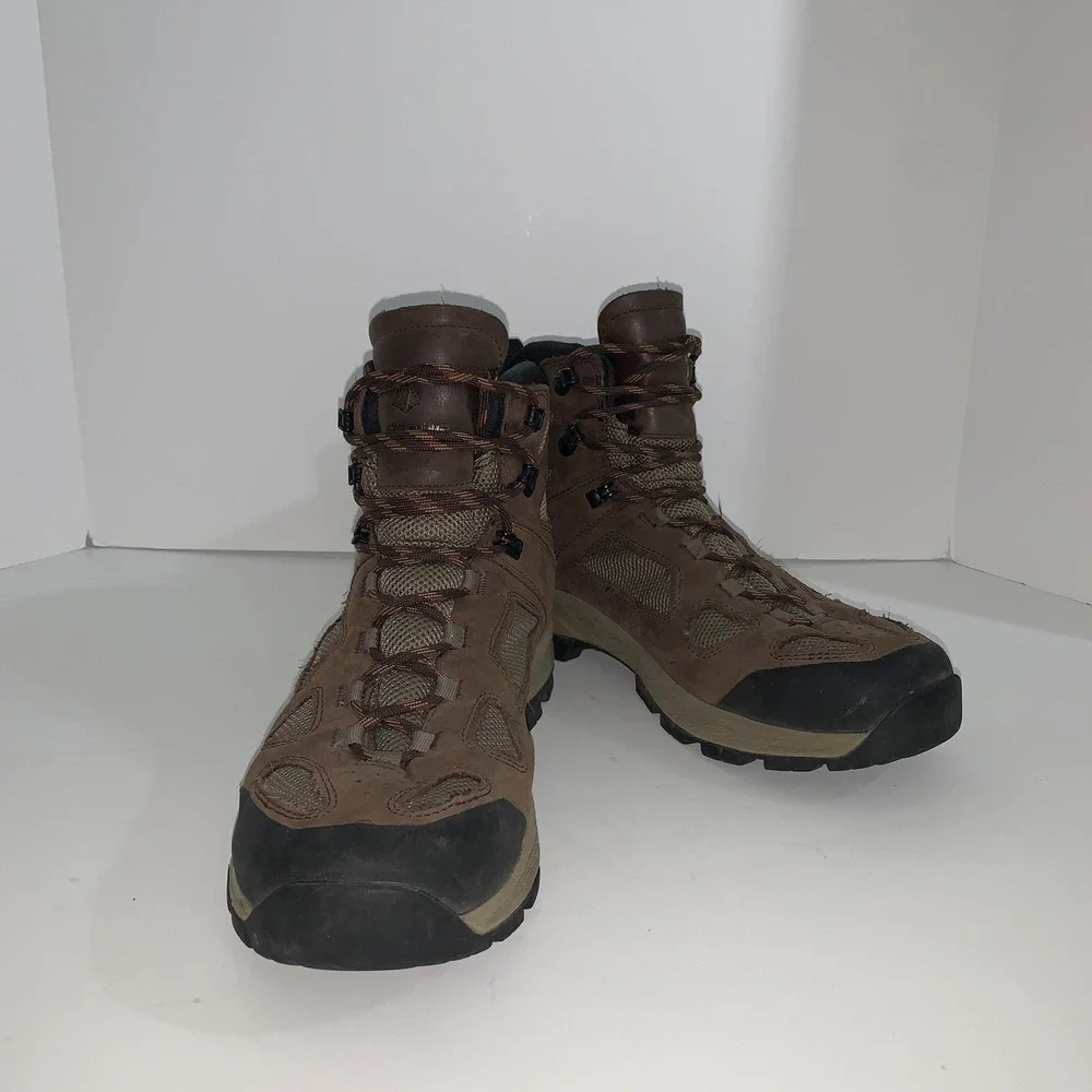 Vasque Boots Mens Size 13 Brown Nubuck Combat Hiking Waterproof 7742M Trail